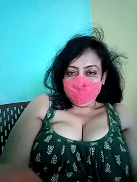 Snapshot of love_suman chatting on 10/19/25, 05:08 love suman online show from 10/19/25, 05:08