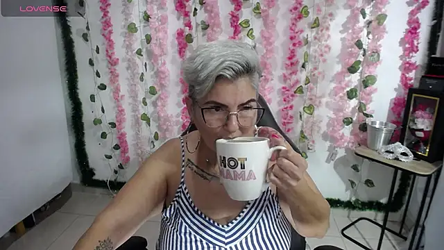 bety-cum2 online show from 02/19/25, 07:38