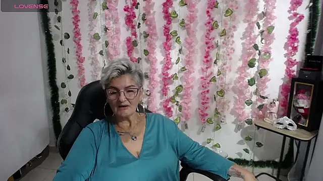 bety-cum2 online show from 02/22/25, 09:26