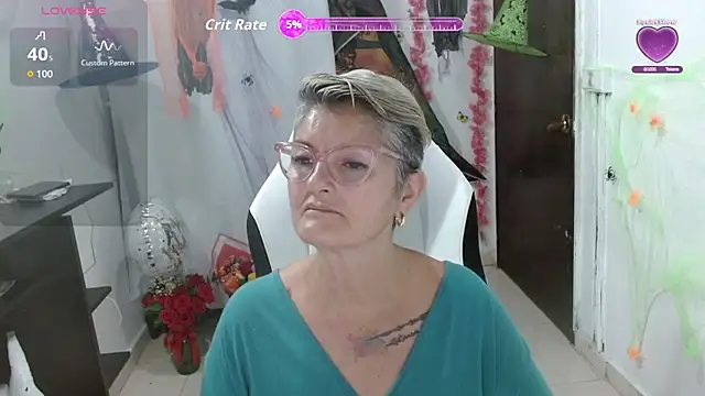 bety-cum2 online show from 10/25/25, 11:07