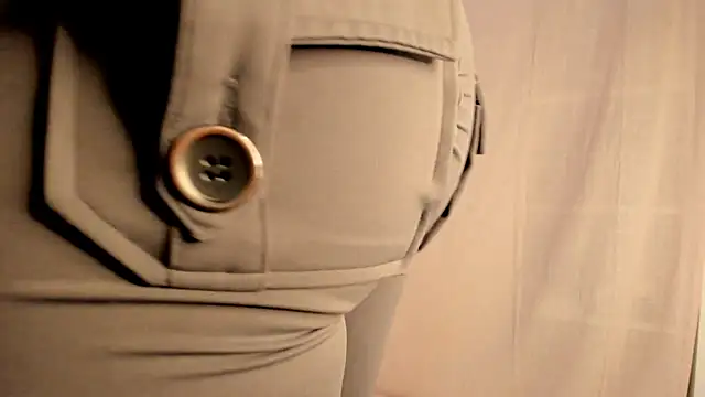 hee jeen online show from 01/22/25, 05:06