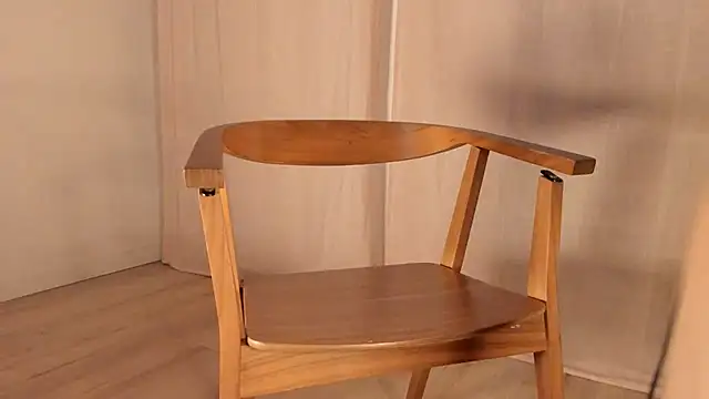 hee jeen online show from 03/15/25, 01:30