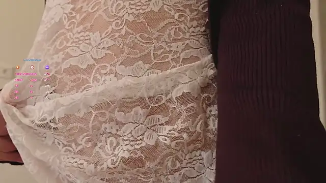 hee jeen online show from 09/20/25, 02:18