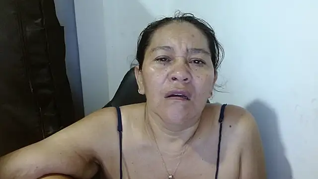 Snapshot of katia_mature chatting on 11/15/25, 09:54 katia mature online show from 11/15/25, 09:54