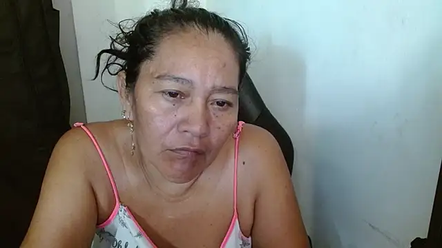 Snapshot of katia_mature chatting on 12/22/25, 03:31 katia mature online show from 12/22/25, 03:31