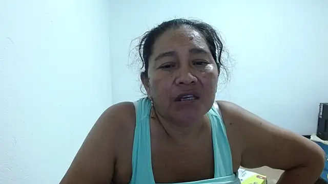 Snapshot of katia_mature chatting on 02/06/26, 03:33 katia mature online show from 02/06/26, 03:33