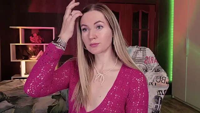 Hello Lisha online show from 12/03/25, 08:12