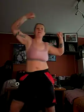 wetgerman 2 online show from 12/04/25, 12:14