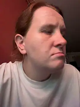 Snapshot of wetgerman_2 chatting on 04/19/26, 12:33 wetgerman 2 online show from 04/19/26, 12:33