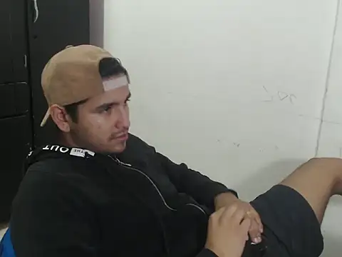 kylian 07 online show from 11/14/25, 02:21