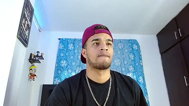 Snapshot of Bigcock_21cm_ chatting on 02/03/25, 10:21 Bigcock 21cm  online show from 02/03/25, 10:21