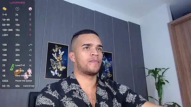 Snapshot of Bigcock_21cm_ chatting on 03/21/25, 07:35 Bigcock 21cm  online show from 03/21/25, 07:35