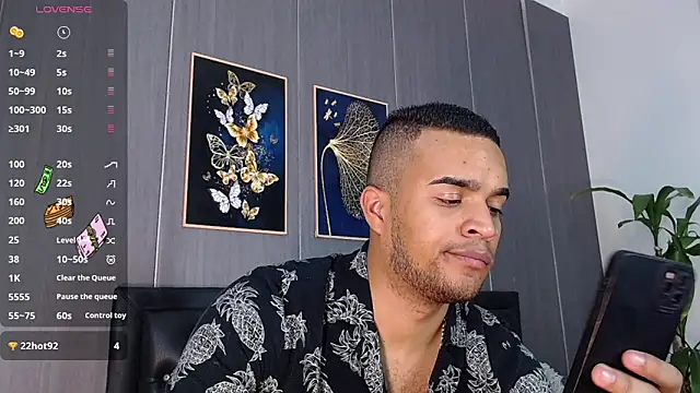 Snapshot of Bigcock_21cm_ chatting on 03/21/25, 10:39 Bigcock 21cm  online show from 03/21/25, 10:39