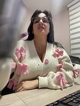 SWEETLILY18 online show from 02/06/25, 11:21