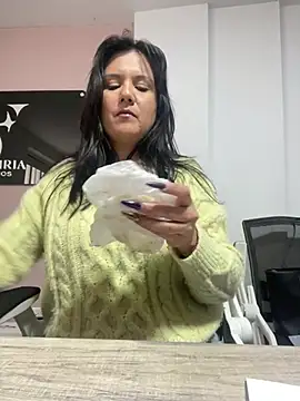 SWEETLILY18 online show from 02/09/25, 03:01