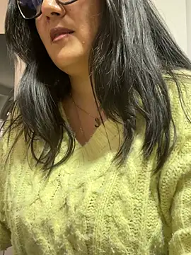 SWEETLILY18 online show from 02/09/25, 06:05