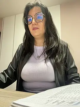 SWEETLILY18 online show from 02/10/25, 11:04