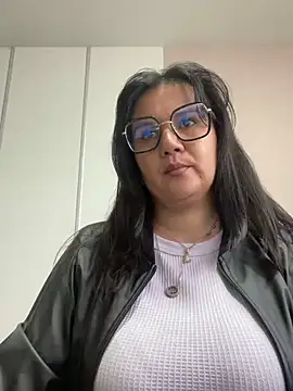 SWEETLILY18 online show from 02/10/25, 02:16