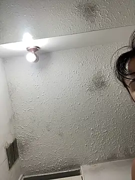 SWEETLILY18 online show from 03/19/25, 09:49