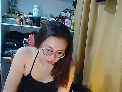 Snapshot of crizzybel chatting on 04/30/26, 06:14 crizzybel online show from 04/30/26, 06:14