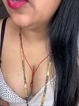 Zoya Varma004 online show from 10/26/25, 09:48