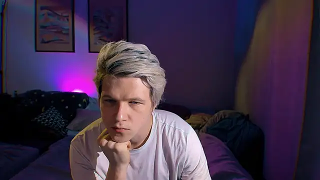 Breston Sweet online show from 09/22/25, 07:49