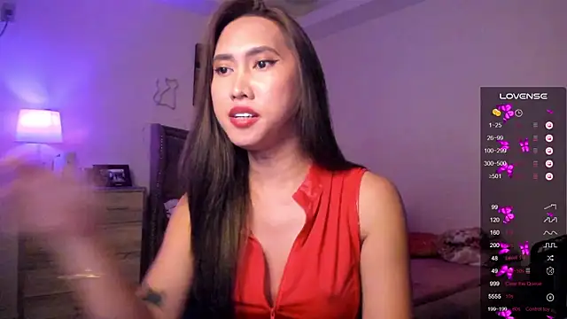 Snapshot of BombshellPH chatting on 01/19/25, 08:51 BombshellPH online show from 01/19/25, 08:51