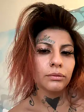 Snapshot of prettypurplep chatting on 11/04/25, 02:49 prettypurplep online show from 11/04/25, 02:49