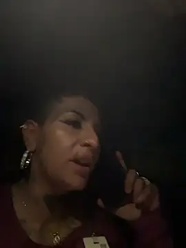 Snapshot of prettypurplep chatting on 11/14/25, 04:55 prettypurplep online show from 11/14/25, 04:55