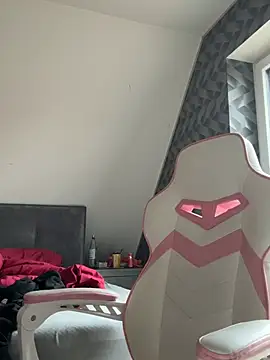 newMichelle online show from 03/10/26, 07:02