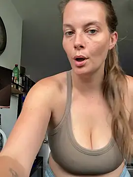 Snapshot of newMichelle chatting on 07/07/26, 05:32 newMichelle online show from 07/07/26, 05:32