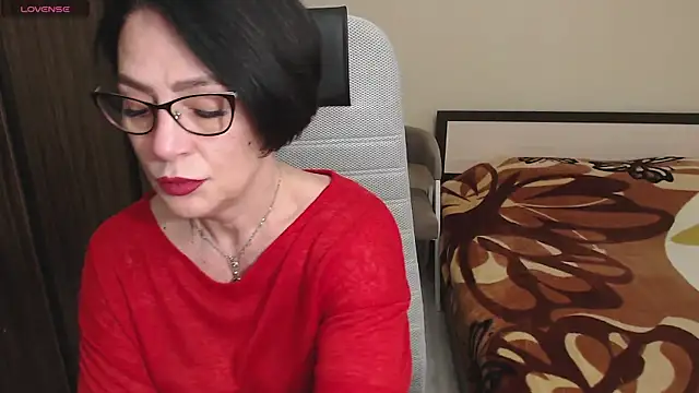 Snapshot of BelovedLady chatting on 02/02/25, 05:53 BelovedLady online show from 02/02/25, 05:53