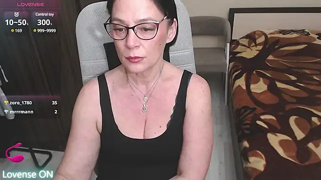 Snapshot of BelovedLady chatting on 02/10/25, 05:52 BelovedLady online show from 02/10/25, 05:52