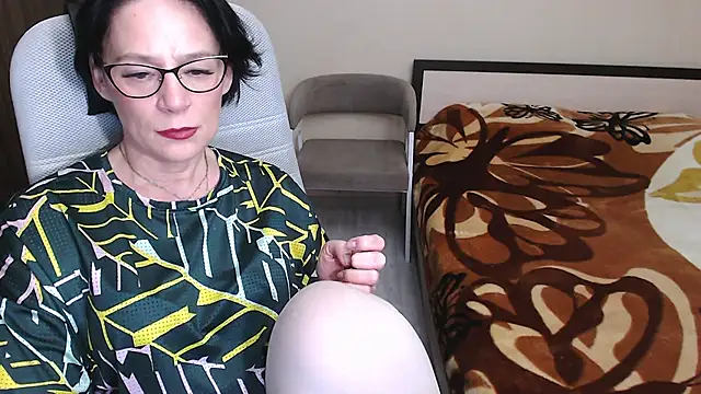 Snapshot of BelovedLady chatting on 03/07/25, 02:56 BelovedLady online show from 03/07/25, 02:56