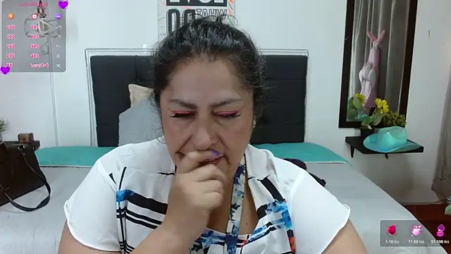 Keyla01  online show from 10/20/25, 06:41