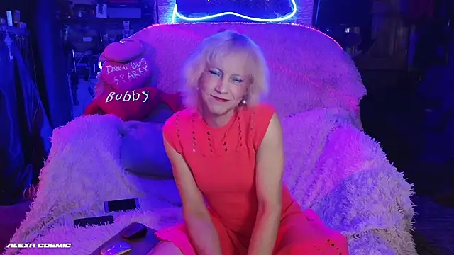 Snapshot of Alexa_Cosmic chatting on 06/07/26, 12:04 Alexa Cosmic online show from 06/07/26, 12:04