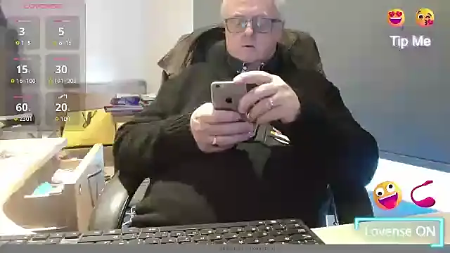 bigbadjon69 online show from 11/19/25, 01:55