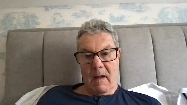 Oldpistolpete online show from 11/11/25, 09:42