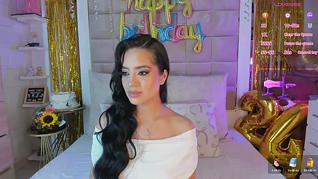 Victoria adaams online show from 03/07/25, 06:33