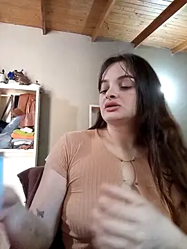 Emmacut online show from 11/19/25, 01:22