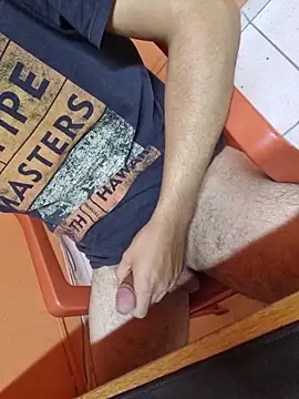 Snapshot of fabioape chatting on 03/24/26, 06:07 fabioape online show from 03/24/26, 06:07