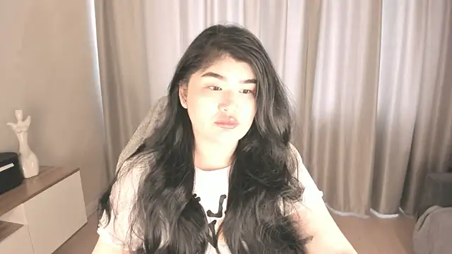 mia lui online show from 07/22/26, 04:26