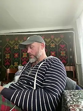 Snapshot of GHsveter chatting on 04/25/26, 01:41 GHsveter online show from 04/25/26, 01:41