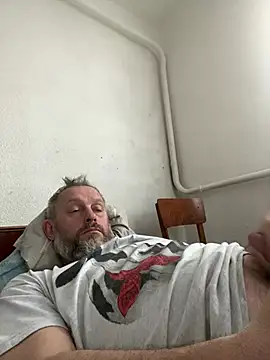 Snapshot of GHsveter chatting on 05/05/26, 12:24 GHsveter online show from 05/05/26, 12:24