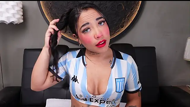 miss vaiolette online show from 07/11/26, 10:18