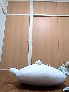 Snapshot of lioncake1221 chatting on 11/20/25, 07:41 lioncake1221 online show from 11/20/25, 07:41