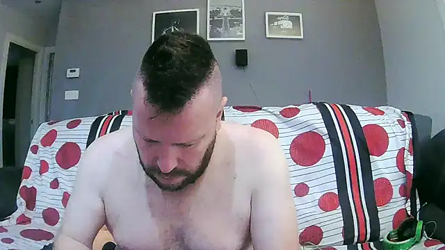 txan9876 online show from 12/18/25, 02:01