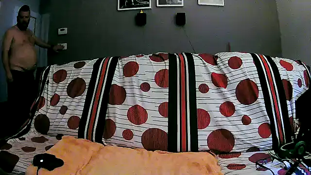 txan9876 online show from 12/23/25, 08:23