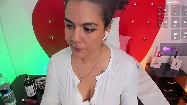 nicolette rock online show from 02/25/26, 11:53