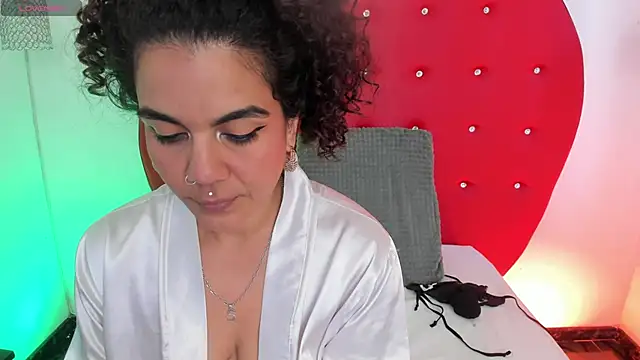 nicolette rock online show from 05/24/26, 12:32